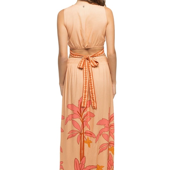 Z&L Europe Top & Maxi Set (Everything but Water) - Picture 3 of 9